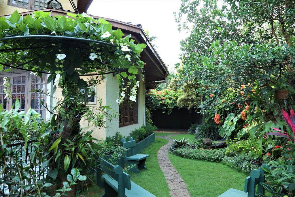 Glory Homestay Kandy Eksteriør billede