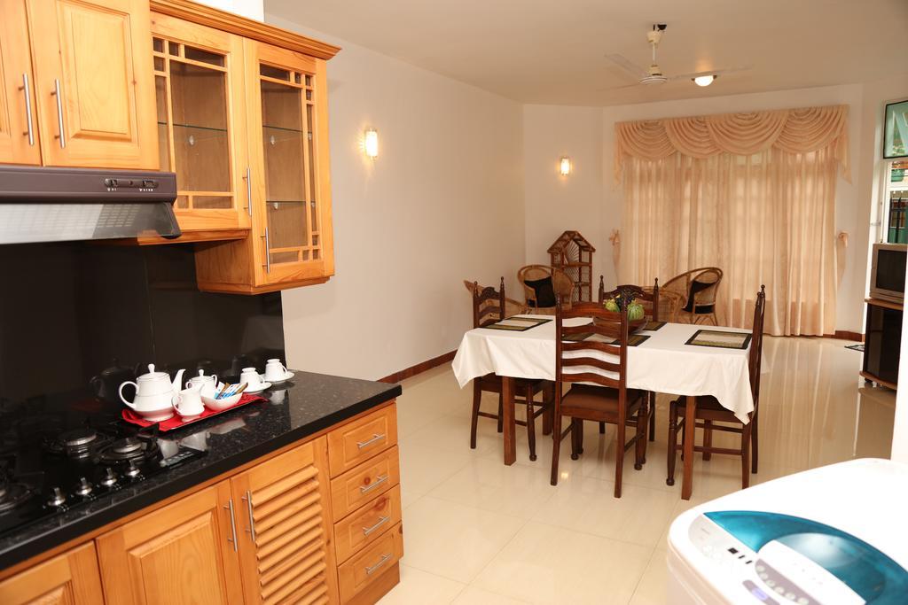 Glory Homestay Kandy Værelse billede
