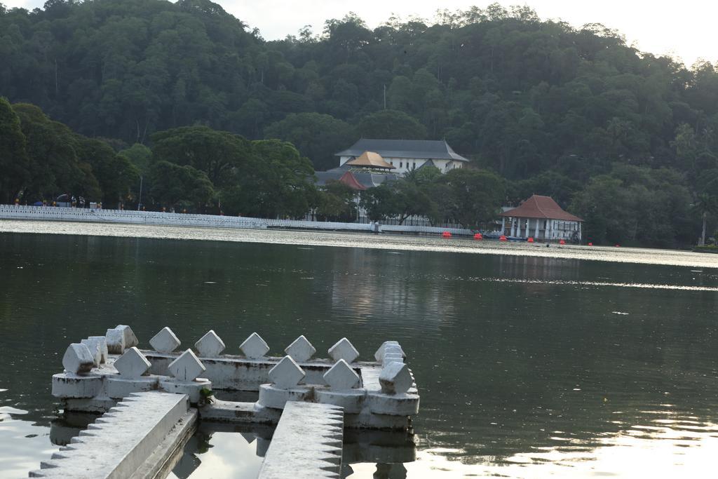 Glory Homestay Kandy Eksteriør billede